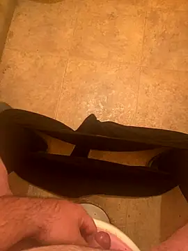 Snapshot of balint35 chatting on October 2025 09:13:01 PM balint35 online show from October 2025 09:13:01 PM