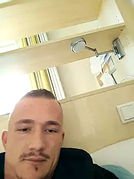 Snapshot of frankthefuck69 chatting on October 2025 09:28:01 AM frankthefuck69 online show from October 2025 09:28:01 AM