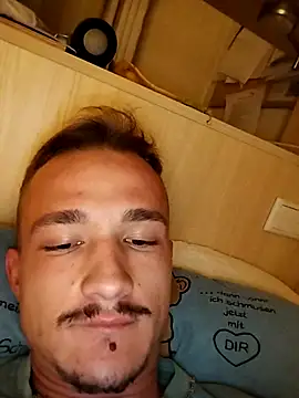 Snapshot of frankthefuck69 chatting on November 2025 09:59:01 PM frankthefuck69 online show from November 2025 09:59:01 PM