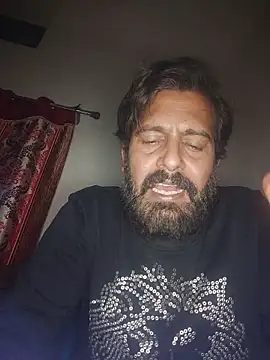 Snapshot of MAGNETICDADDY8 chatting on January 2026 09:47:01 AM MAGNETICDADDY8 online show from January 2026 09:47:01 AM