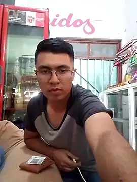 Snapshot of RODRI_POLLADURA chatting on February 2025 10:52:02 PM RODRI POLLADURA online show from February 2025 10:52:02 PM