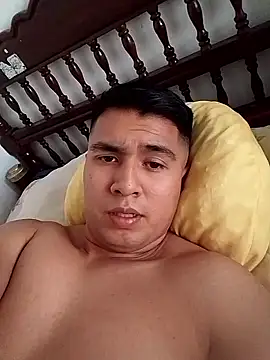 Snapshot of RODRI_POLLADURA chatting on November 2025 08:07:01 PM RODRI POLLADURA online show from November 2025 08:07:01 PM