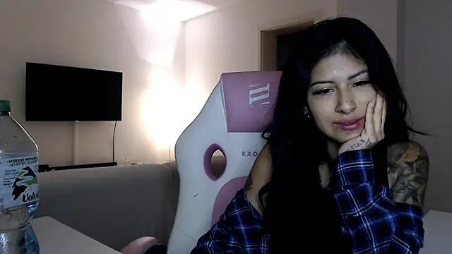 QueenFernanda online show from January 2025 08:21:02 PM