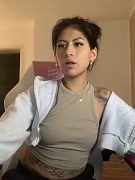 QueenFernanda online show from January 2025 07:58:02 PM