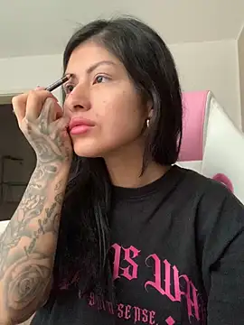 QueenFernanda online show from February 2025 08:44:01 AM