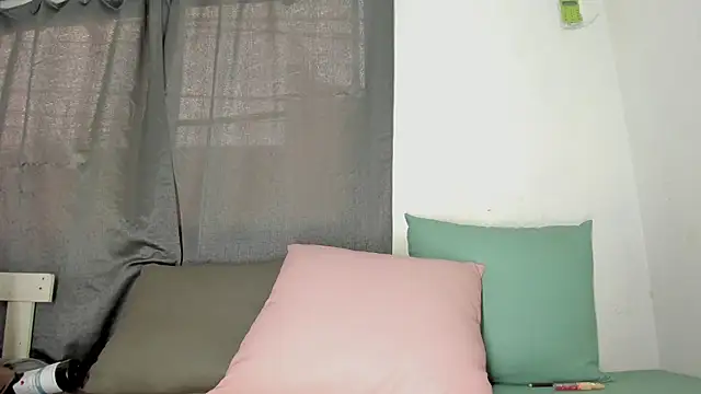 Snapshot of maison_sofia1 chatting on January 2025 12:31:02 PM maison sofia1 online show from January 2025 12:31:02 PM