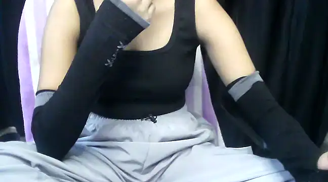 Snapshot of hot-niti chatting on February 2025 07:32:02 PM hot-niti online show from February 2025 07:32:02 PM