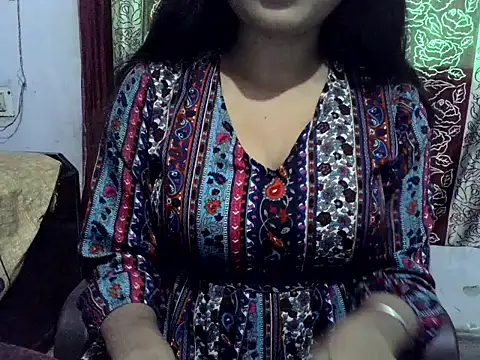 SIYA MAVI online show from November 2025 04:36:02 AM