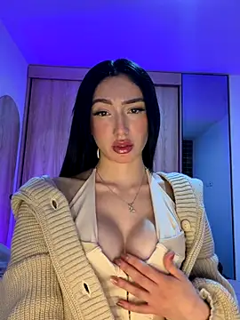 Maddy Jones online show from December 2025 04:20:02 AM