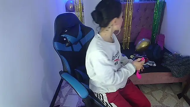 Anniee x online show from March 2025 12:36:02 PM