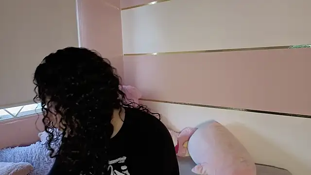 Charlotte  Miller online show from October 2025 11:43:02 AM