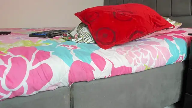 Snapshot of crazyangelita65 chatting on January 2025 09:03:01 PM crazyangelita65 online show from January 2025 09:03:01 PM