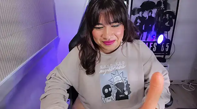 Ji Eun online show from January 2025 06:35:01 PM