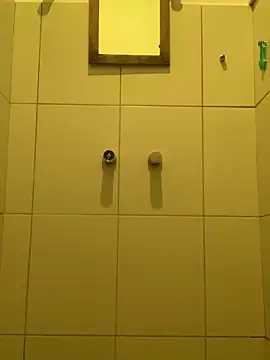 Snapshot of GoloZeusMax chatting on January 2025 02:43:02 AM GoloZeusMax online show from January 2025 02:43:02 AM