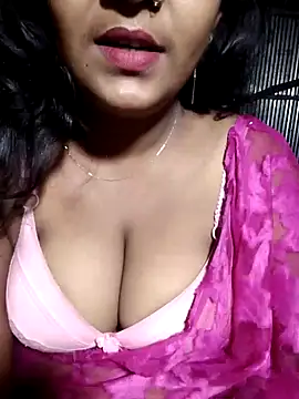 Snapshot of YERY_HOT chatting on February 2025 09:15:01 PM YERY HOT online show from February 2025 09:15:01 PM