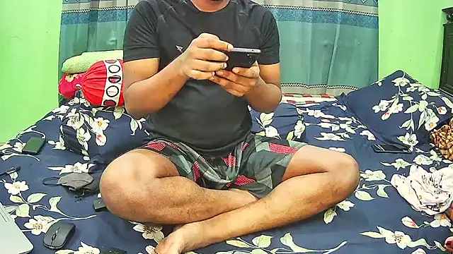 Hot Nila online show from November 2025 04:08:01 PM