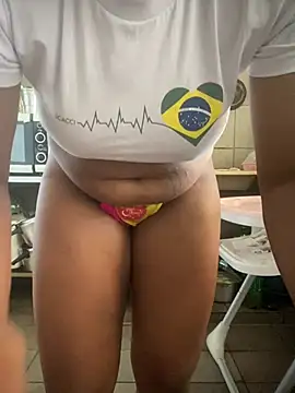 Snapshot of Mariaapimentinha chatting on June 2026 01:15:02 PM Mariaapimentinha online show from June 2026 01:15:02 PM