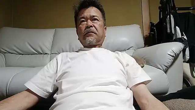 Snapshot of Ryo-j chatting on May 2026 02:03:02 PM Ryo-j online show from May 2026 02:03:02 PM