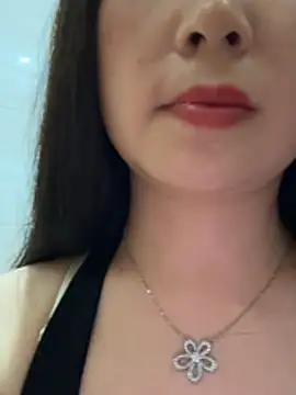 Snapshot of SSSniang- chatting on May 2026 12:45:02 PM SSSniang- online show from May 2026 12:45:02 PM