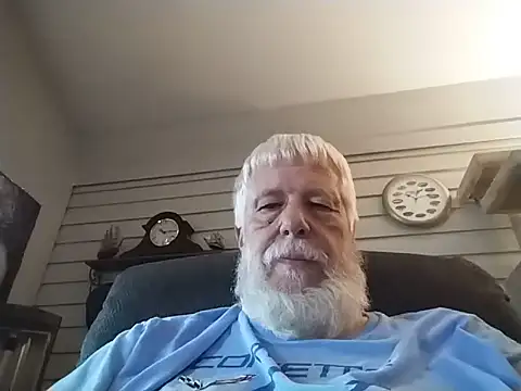 Snapshot of Futura_intx chatting on June 2026 03:14:02 PM Futura intx online show from June 2026 03:14:02 PM