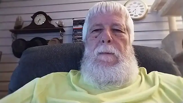Snapshot of Futura_intx chatting on July 2026 12:33:01 PM Futura intx online show from July 2026 12:33:01 PM