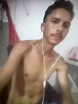 MagrinhoSaradoo online show from February 2025 10:55:02 PM