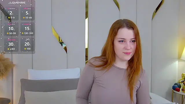 EllieGarson online show from November 2025 05:08:01 PM