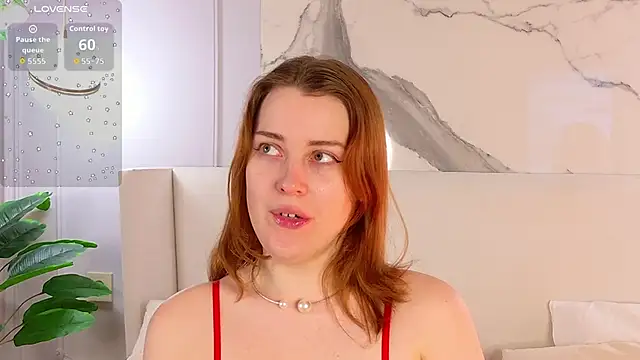 Snapshot of EllieGarson chatting on February 2026 05:08:01 PM EllieGarson online show from February 2026 05:08:01 PM