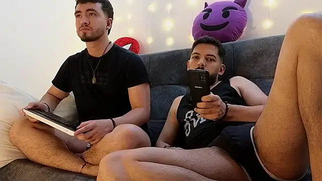 ErickBrant online show from February 2025 12:06:01 AM