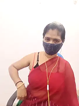 Snapshot of Lucky-Deepthi chatting on February 2025 11:46:01 PM Lucky-Deepthi online show from February 2025 11:46:01 PM