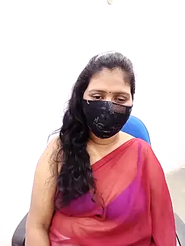 Snapshot of Lucky-Deepthi chatting on February 2025 05:26:02 PM Lucky-Deepthi online show from February 2025 05:26:02 PM