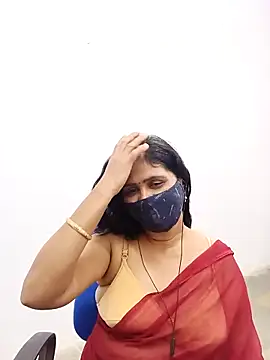 Snapshot of Lucky-Deepthi chatting on March 2025 08:27:02 PM Lucky-Deepthi online show from March 2025 08:27:02 PM