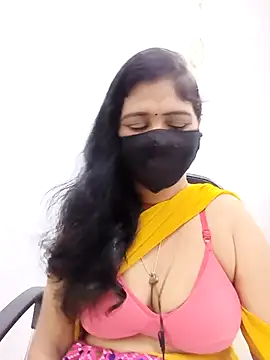Snapshot of Lucky-Deepthi chatting on May 2026 09:34:02 PM Lucky-Deepthi online show from May 2026 09:34:02 PM