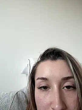 Snapshot of Den_Carbei chatting on January 2025 02:41:01 PM Den Carbei online show from January 2025 02:41:01 PM