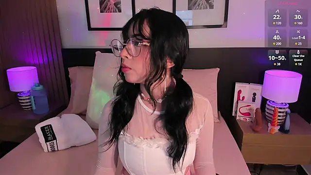 vi anaya online show from November 2025 11:43:01 AM