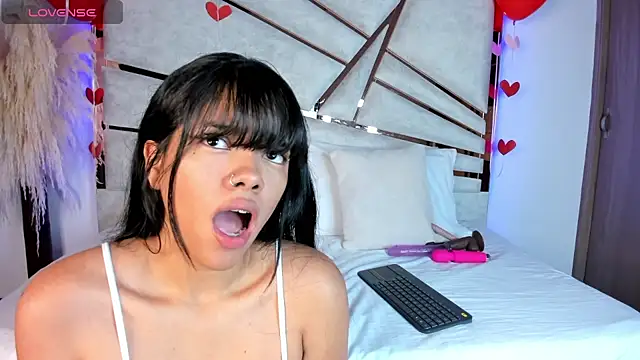 ssofijohnsonx online show from February 2025 10:17:02 AM