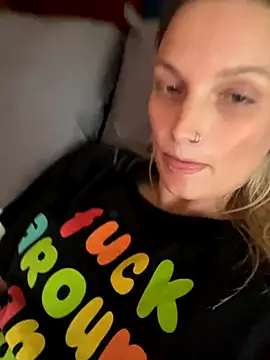 justpeachybaby online show from September 2025 08:58:01 PM