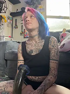 trashbrat online show from April 2026 12:40:01 PM