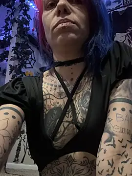Snapshot of trashbrat chatting on June 2026 07:54:02 AM trashbrat online show from June 2026 07:54:02 AM
