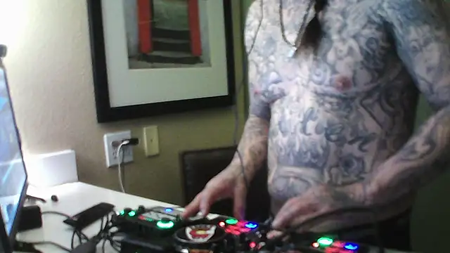 justthetip4209 online show from March 2025 09:12:02 AM