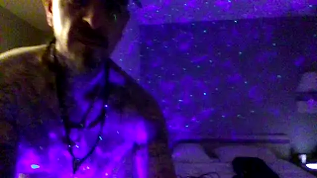 justthetip4209 online show from March 2026 11:42:02 PM