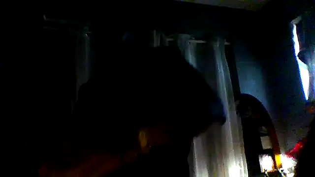 Snapshot of justthetip4209 chatting on May 2026 02:02:01 PM justthetip4209 online show from May 2026 02:02:01 PM