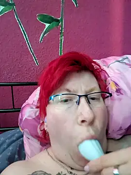 KleeneHeidi411 online show from March 2025 02:15:02 PM