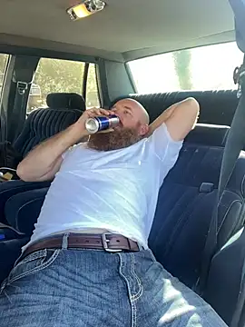 Snapshot of 32XRedBeard chatting on March 2025 02:10:02 PM 32XRedBeard online show from March 2025 02:10:02 PM