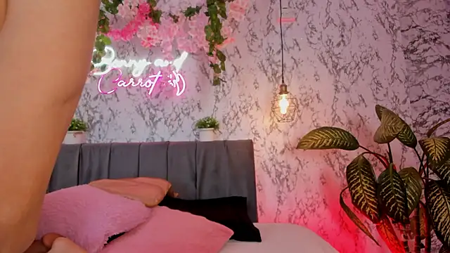 Bonny and carrot online show from February 2026 07:26:01 PM