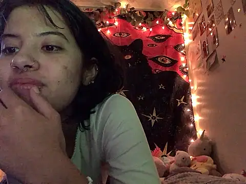 Snapshot of Rubyred2369 chatting on January 2025 07:25:01 PM Rubyred2369 online show from January 2025 07:25:01 PM