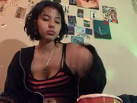 Snapshot of Rubyred2369 chatting on January 2025 03:33:01 AM Rubyred2369 online show from January 2025 03:33:01 AM