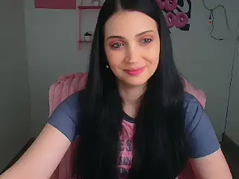 Snapshot of Amalia_amor chatting on April 2026 11:38:01 AM Amalia amor online show from April 2026 11:38:01 AM