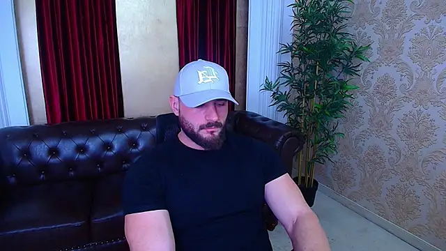 AdamJamesonn online show from November 2025 05:41:02 AM