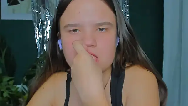 AdeleCruz online show from March 2026 01:14:01 PM